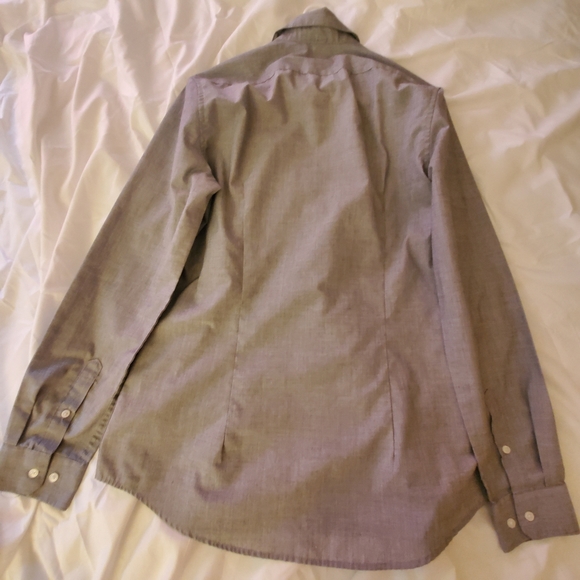 H&M Grey Long-Sleeved Button-Up - Picture 4 of 7